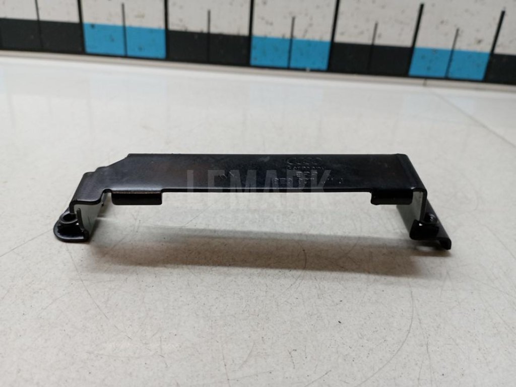 Кронштейн блока управления двигателем