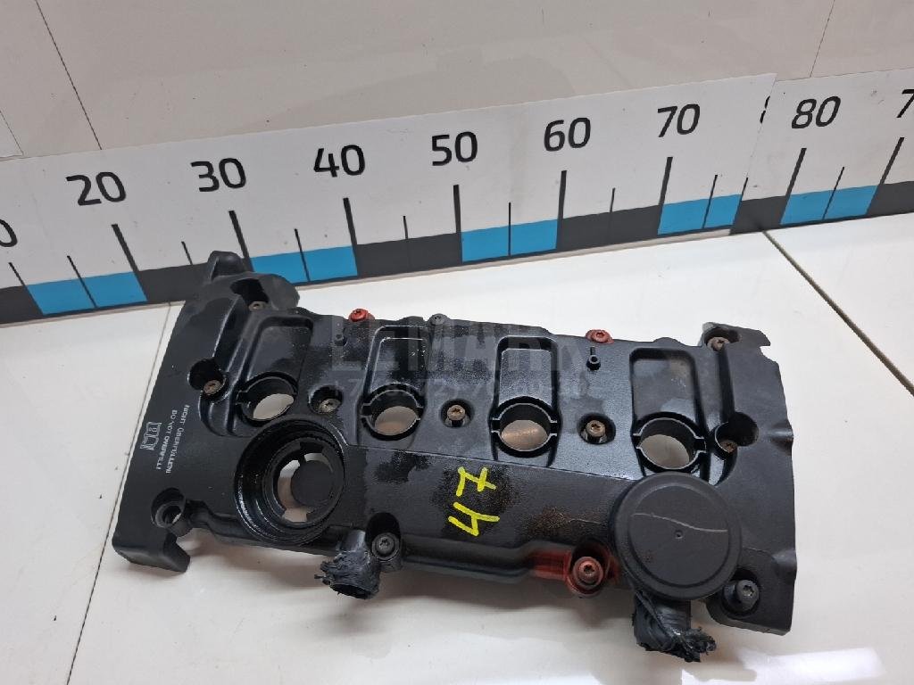 Крышка головки блока (клапанная)