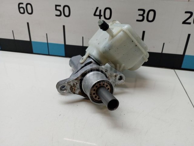 Цилиндр тормозной главный