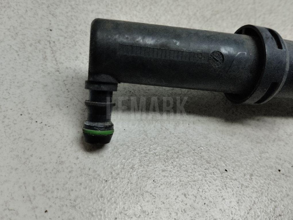 Форсунка омывателя фары