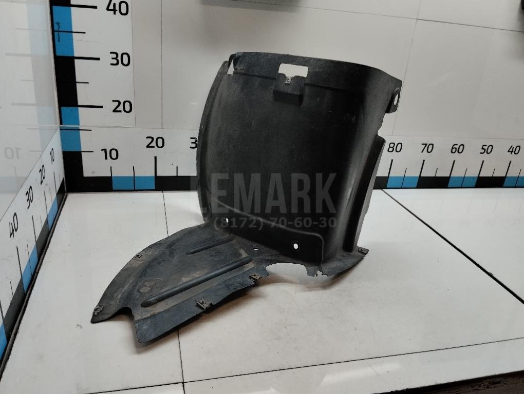 Локер передний правый передняя часть (сапожок)