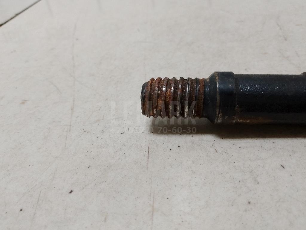 Крюк буксировочный