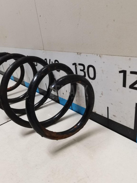 Пружина передняя