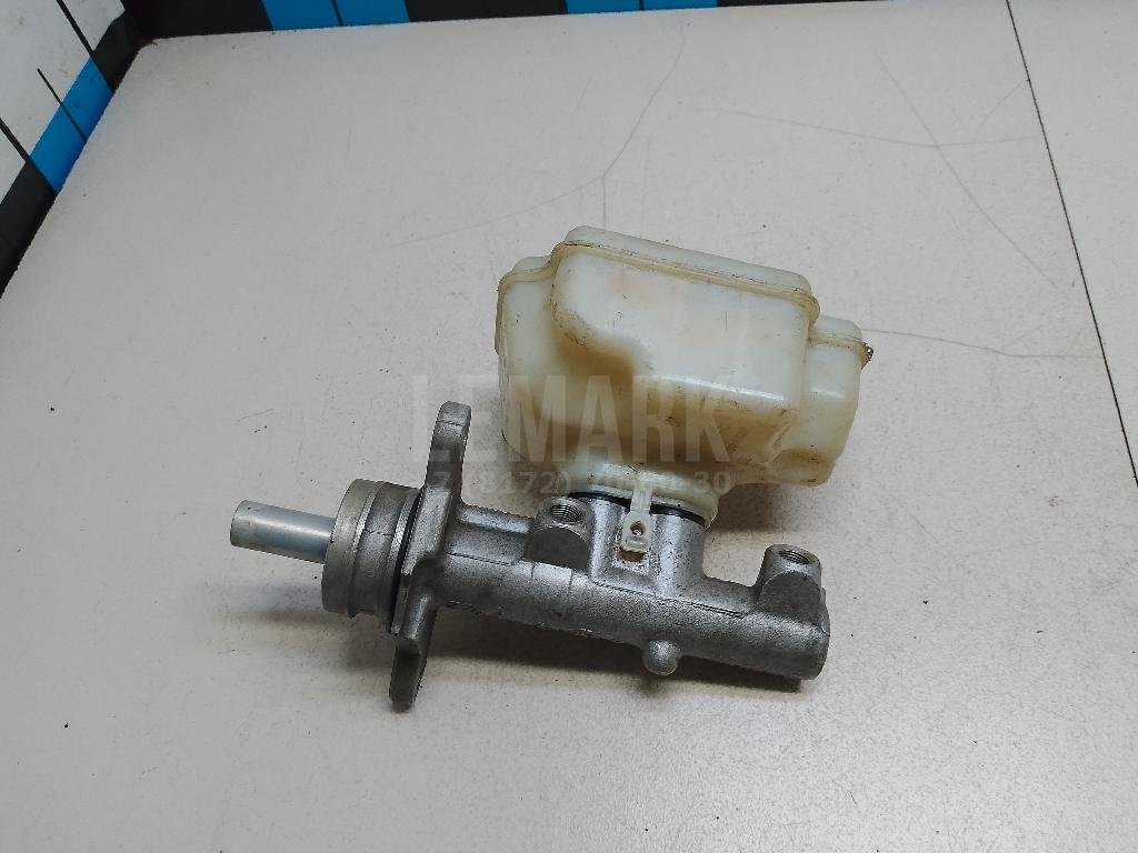 Цилиндр тормозной главный