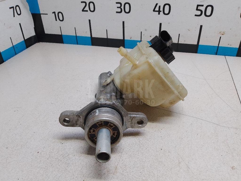 Цилиндр тормозной главный