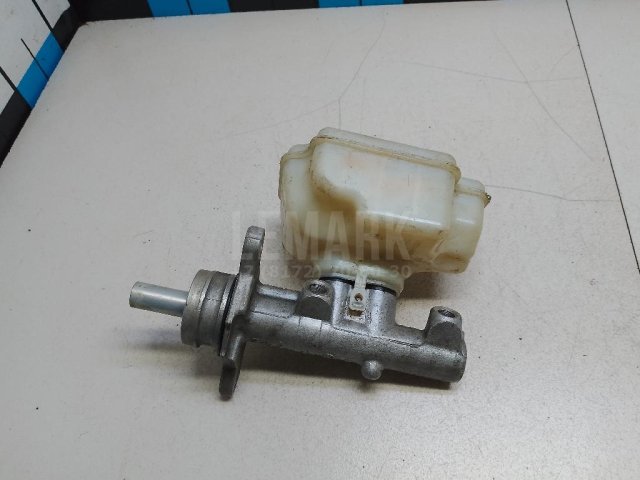 Цилиндр тормозной главный