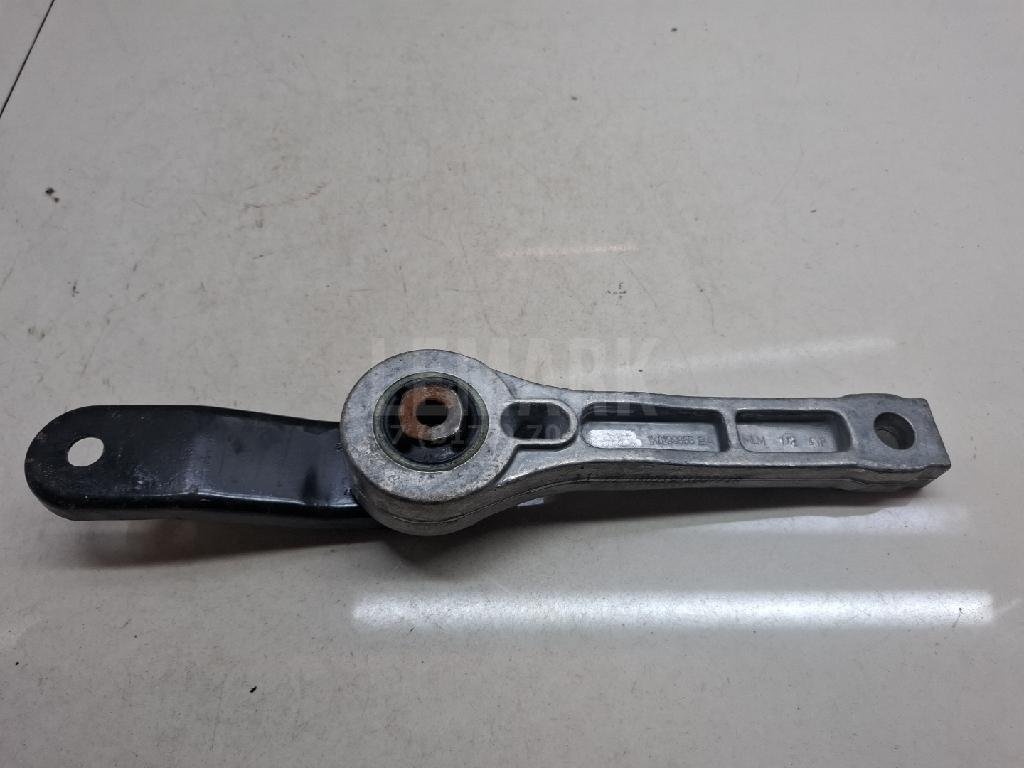 Опора двигателя задняя