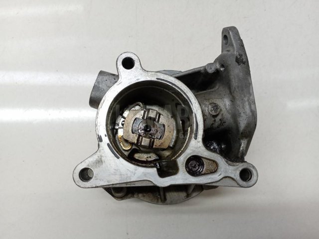 Насос вакуумный