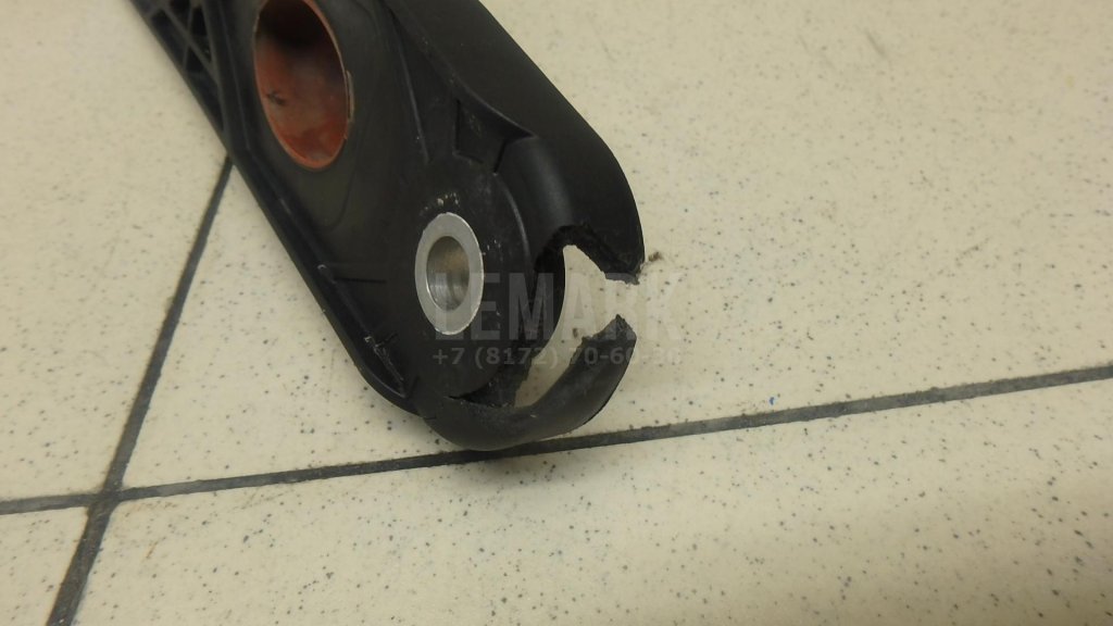 Кронштейн глушителя