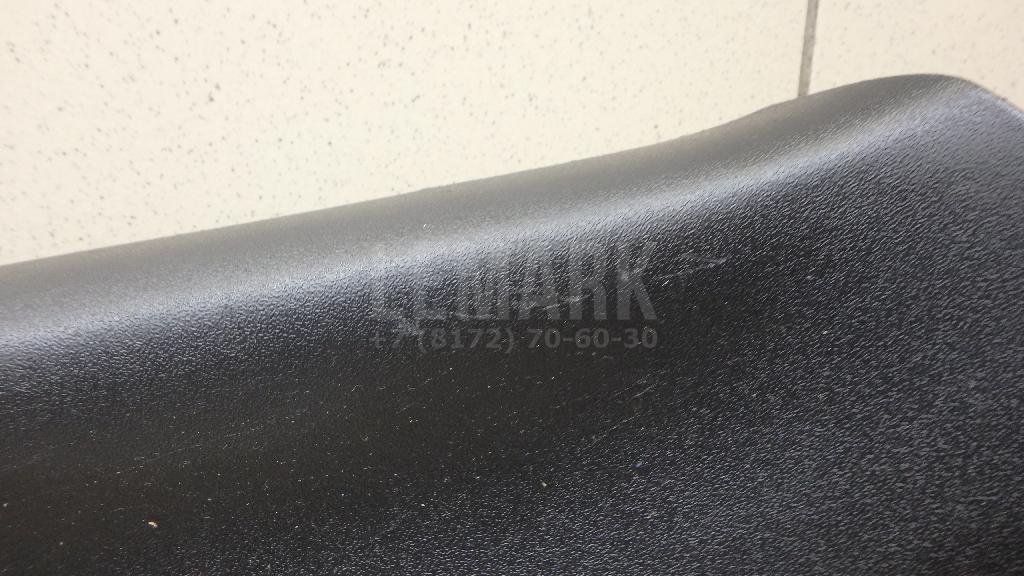 Обшивка двери багажника