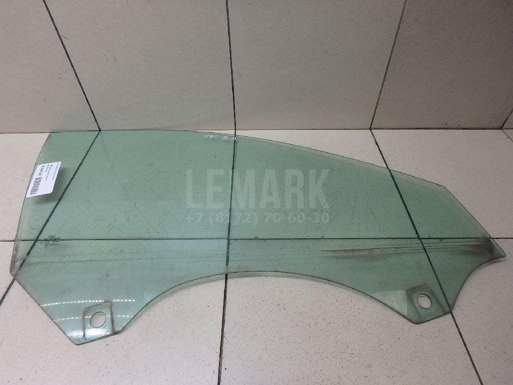 Стекло двери передней правой
