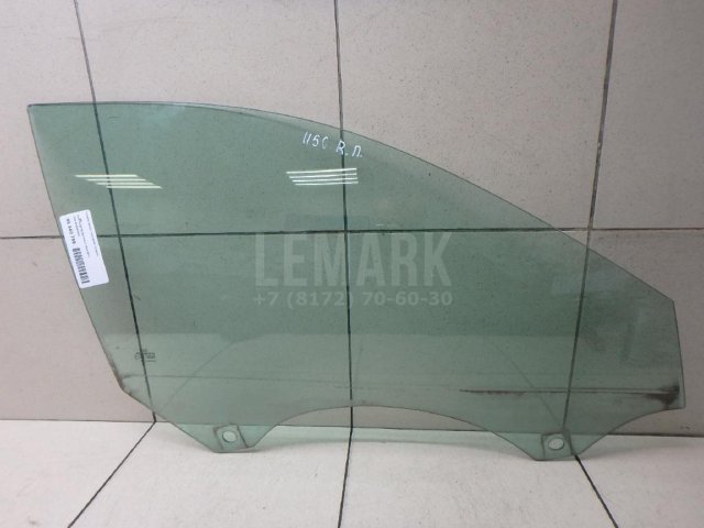 Стекло двери передней правой