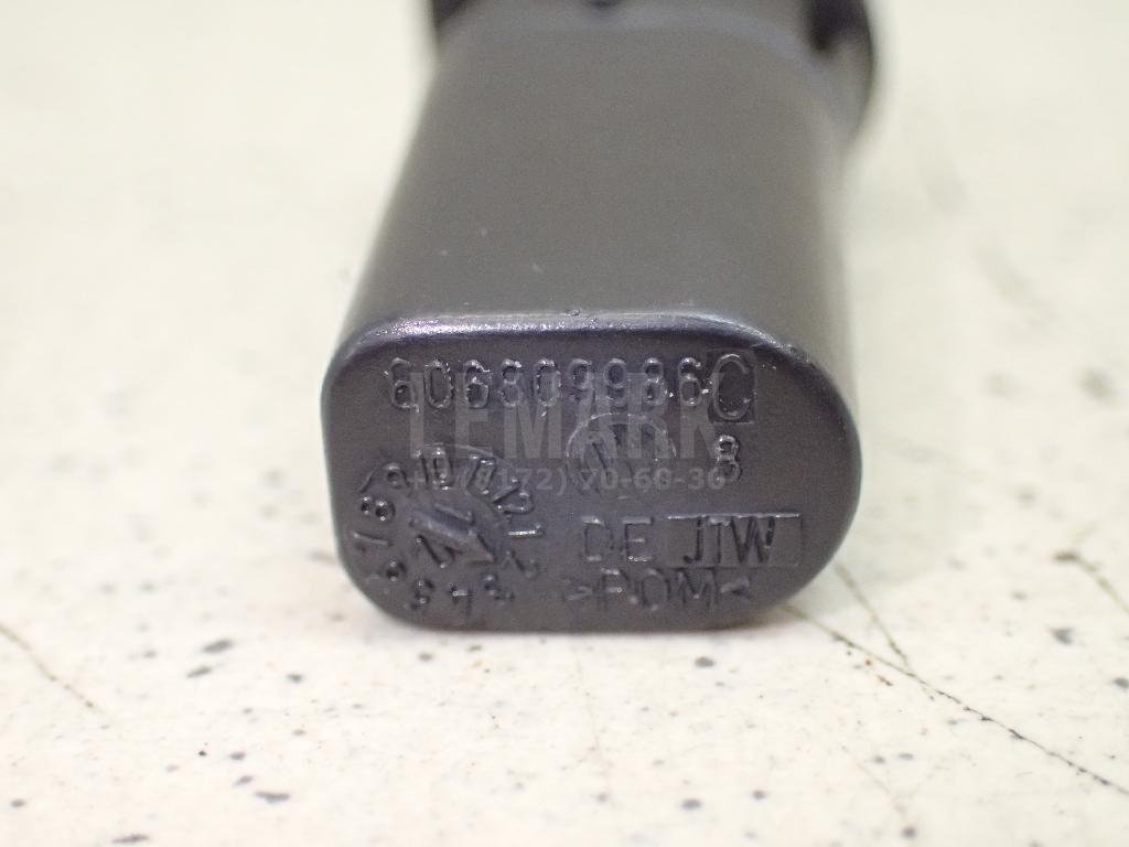 Замок лючка бензобака