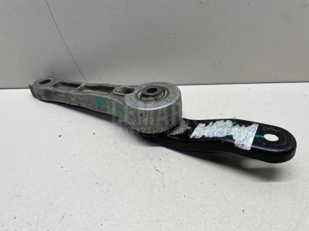 Опора двигателя задняя