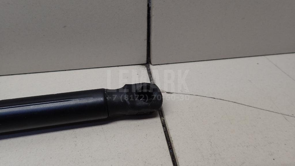 Амортизатор двери багажника