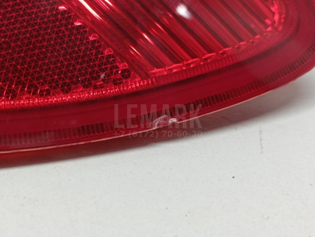 Фонарь задний наружный правый