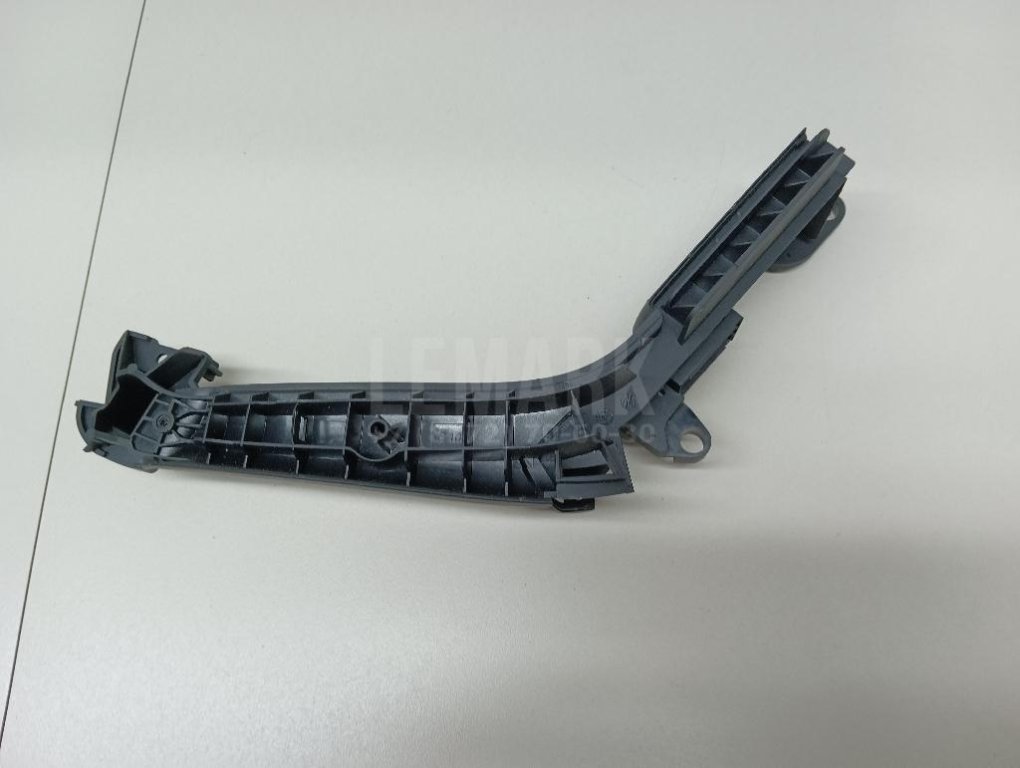 Накладка (кузов внутри)