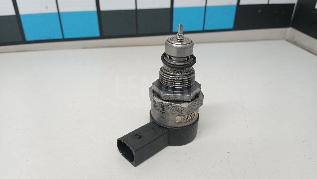 Регулятор давления топлива