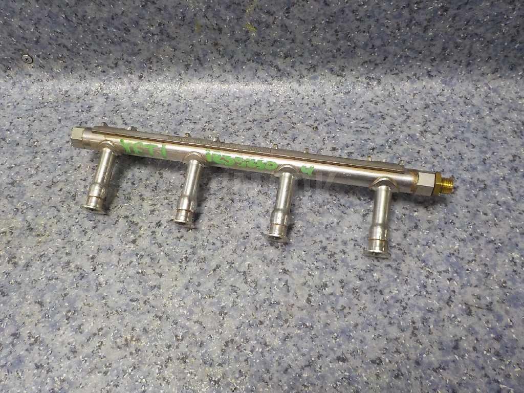 Рейка топливная (рампа)