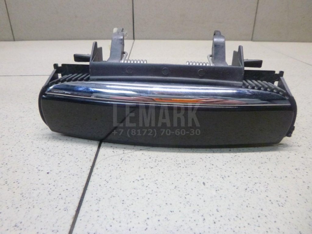 Ручка двери передней наружная правая