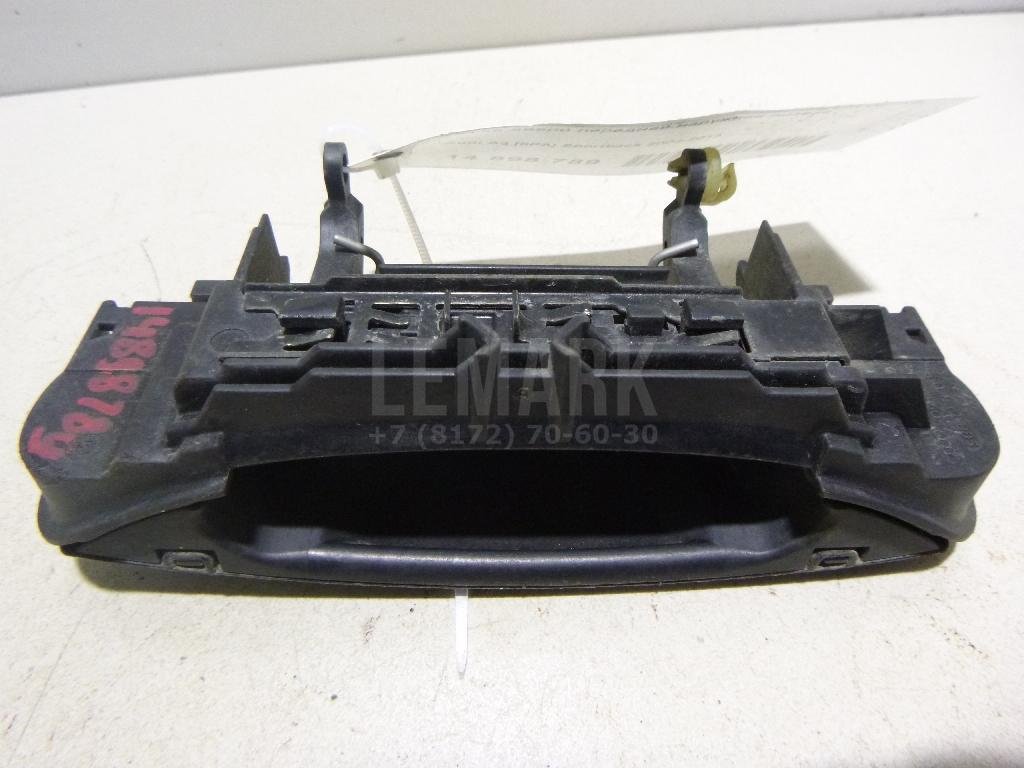 Ручка двери передней наружная правая