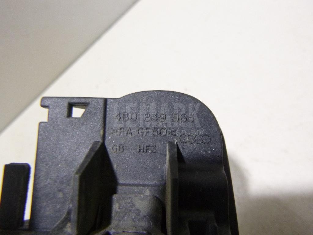 Ручка двери передней наружная правая