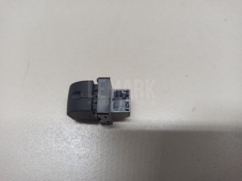 Кнопка стеклоподъемника