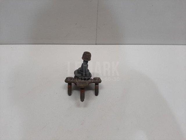 Опора шаровая правая передней подвески