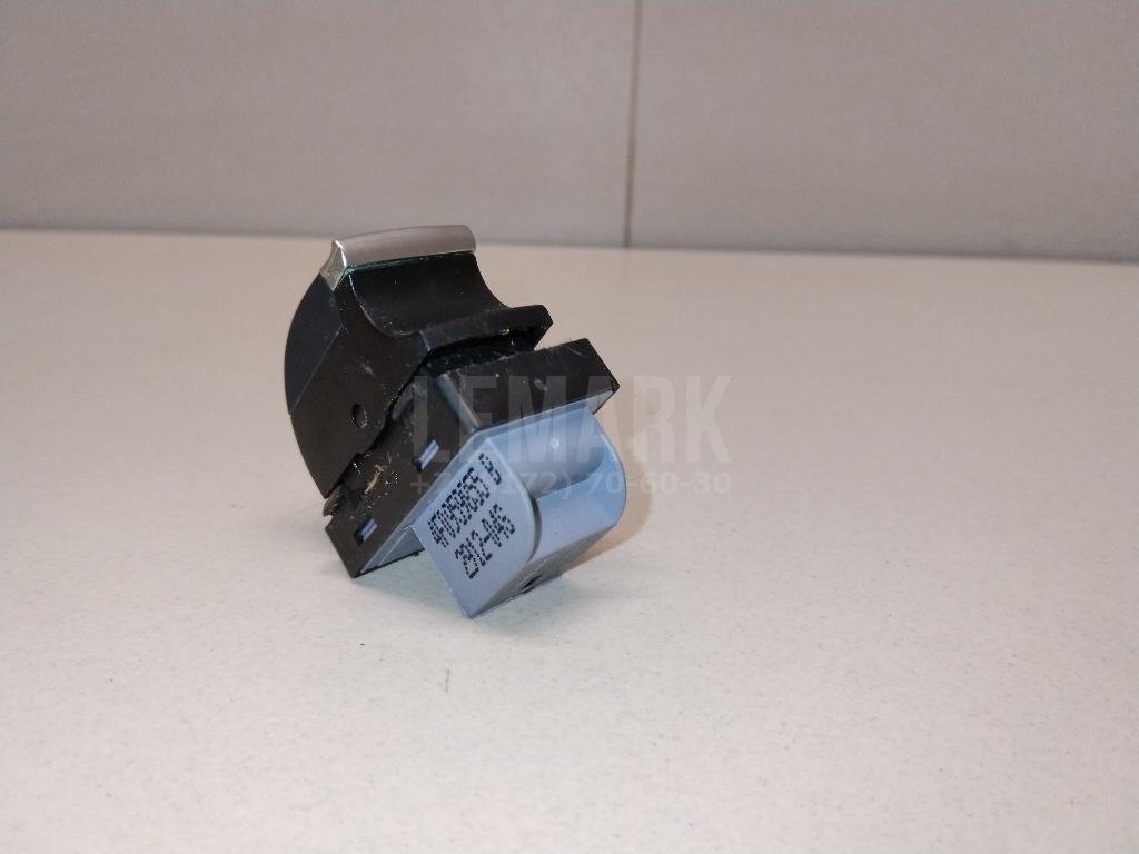 Кнопка стеклоподъемника