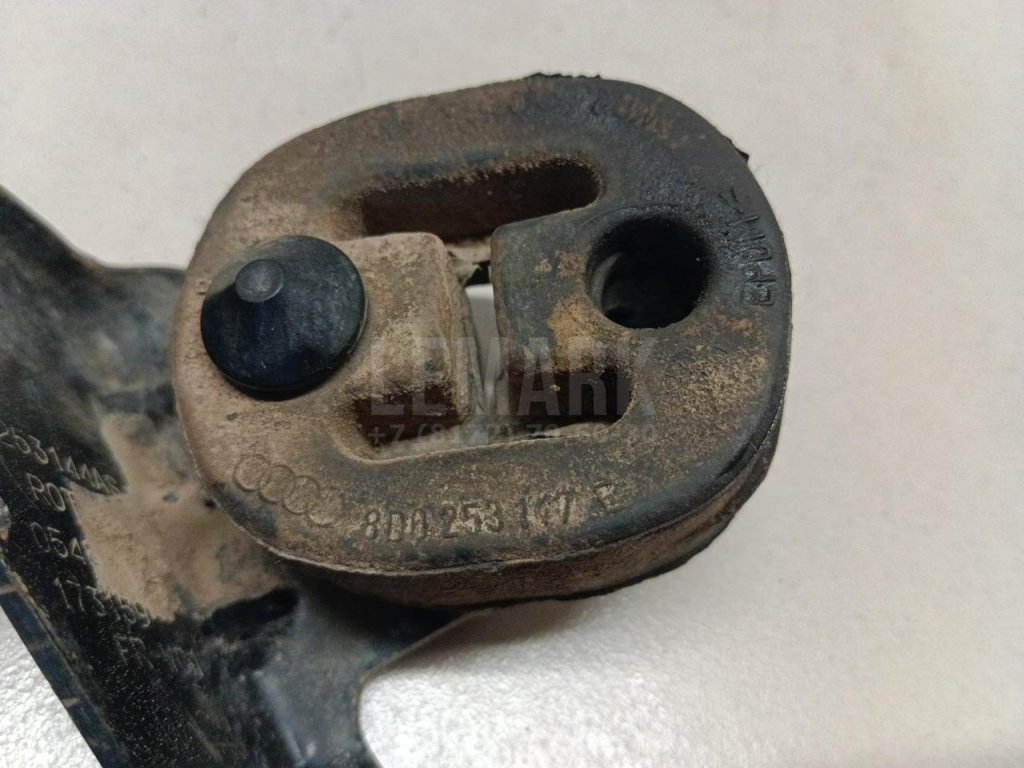 Кронштейн глушителя