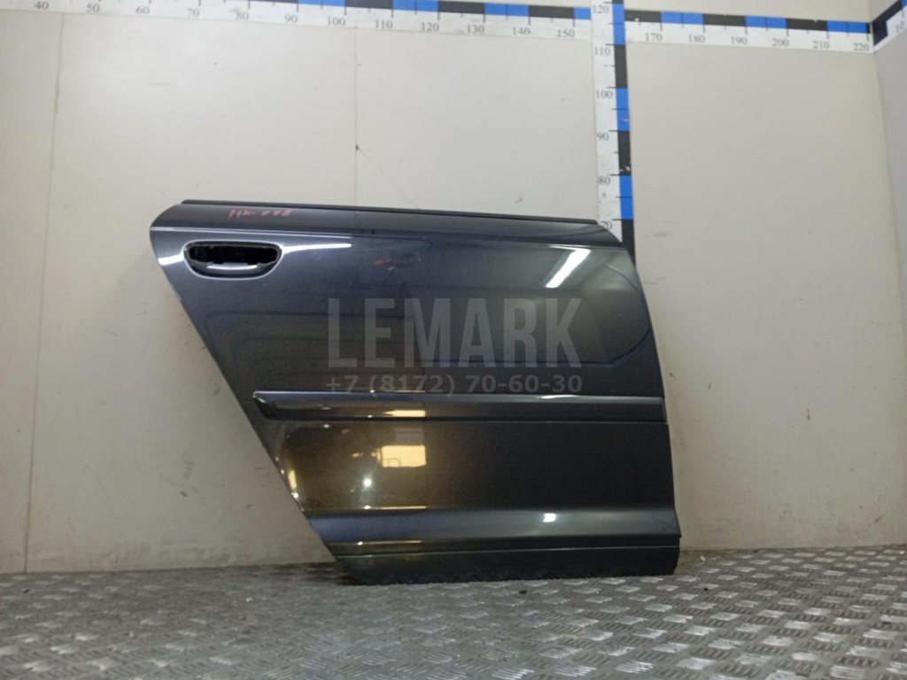 Дверь задняя правая