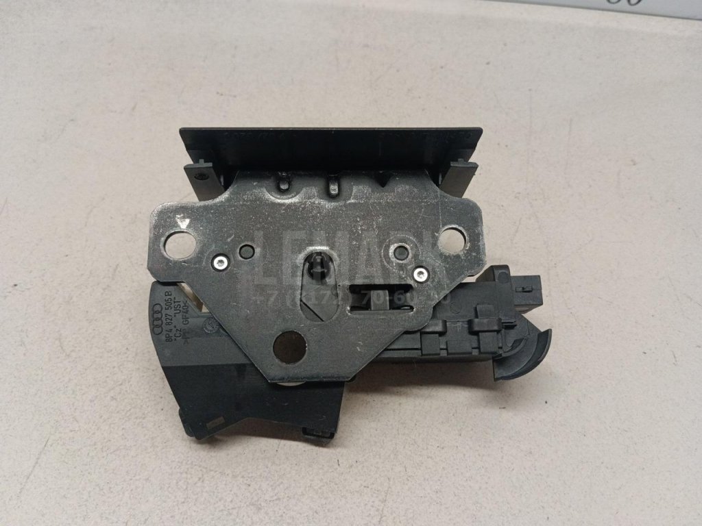 Замок багажника