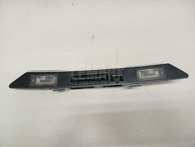 Накладка двери багажника