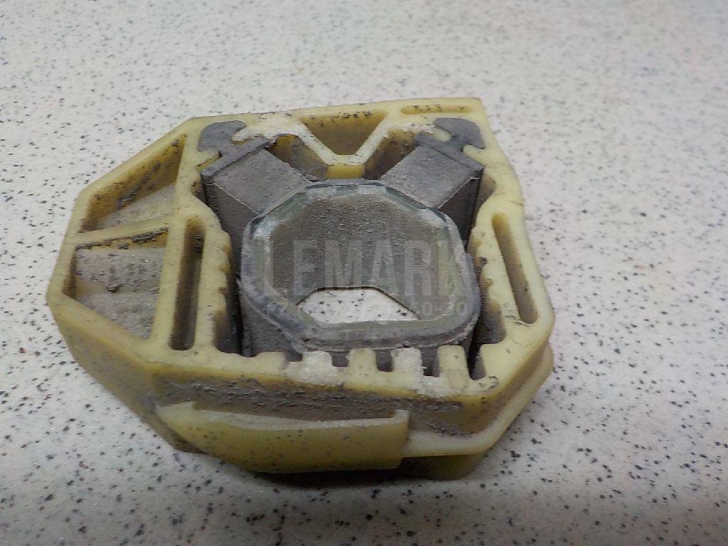 Кронштейн радиатора