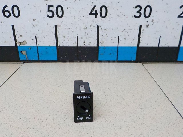 Выключатель