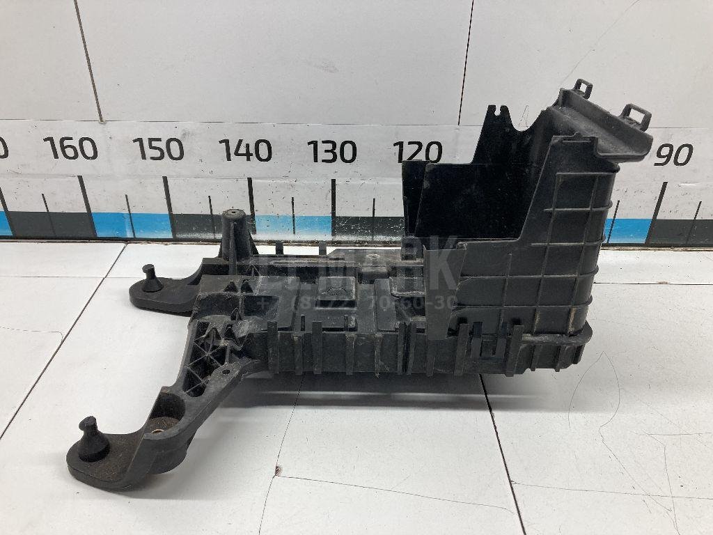 Крепление АКБ (корпус/подставка)