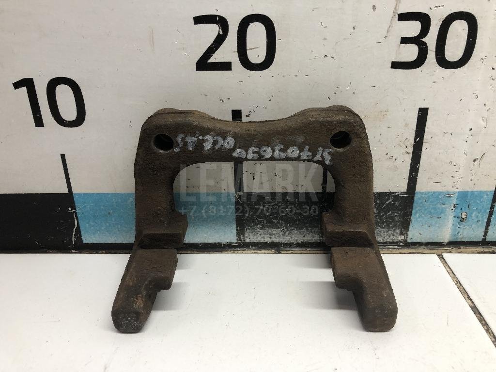 Скоба суппорта заднего