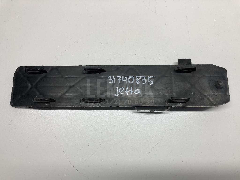 Крышка салонного фильтра