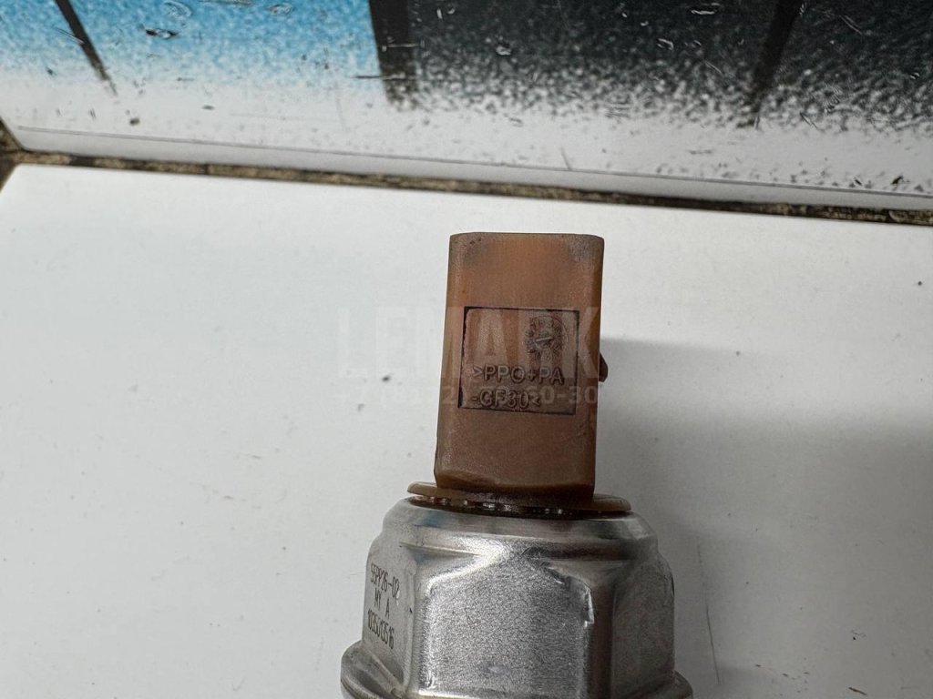 Датчик давления топлива