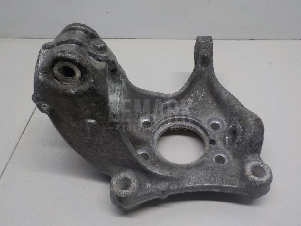 Кулак поворотный передний правый