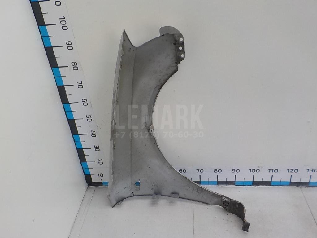 Крыло переднее левое
