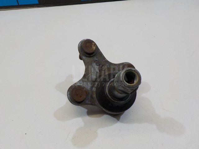 Опора шаровая правая передней подвески