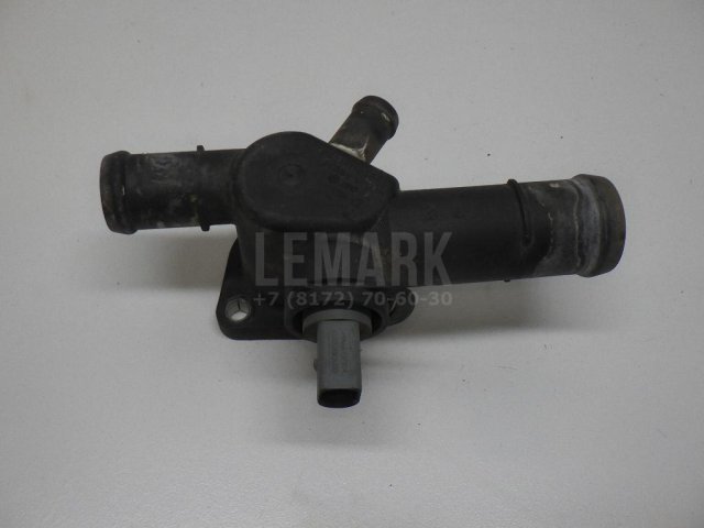 Фланец двигателя системы охлаждения