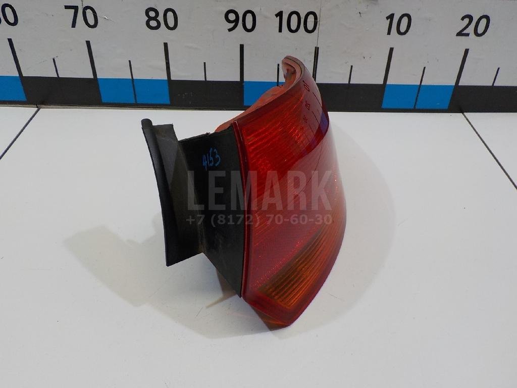 Фонарь задний наружный правый