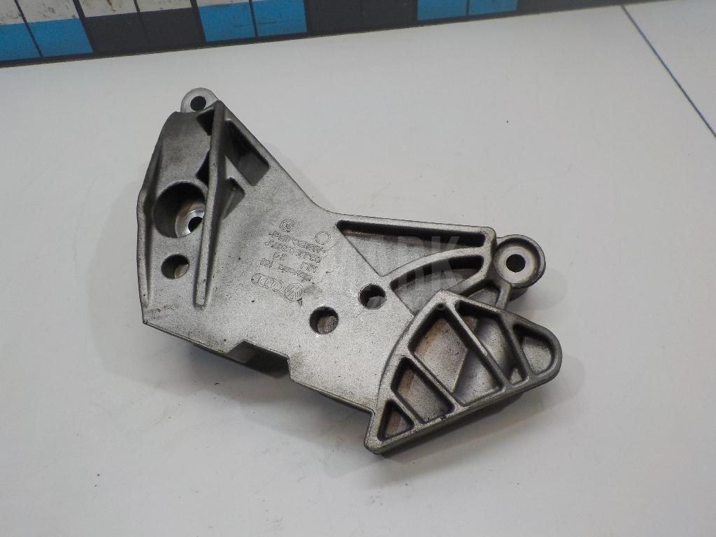 Кронштейн двигателя правый