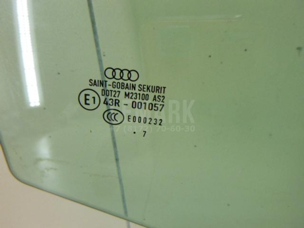 Стекло двери задней правой
