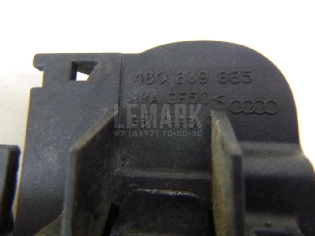 Ручка двери передней наружная правая