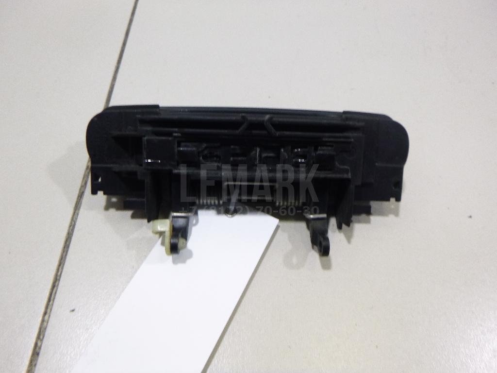 Ручка двери передней наружная правая