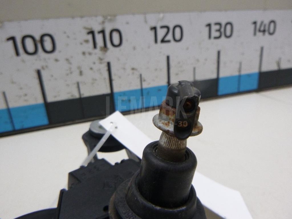 Моторчик стеклоочистителя задний