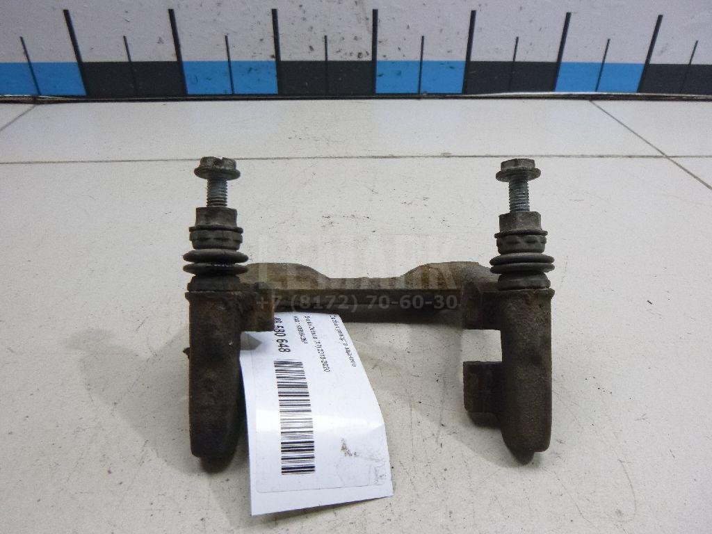 Скоба суппорта заднего